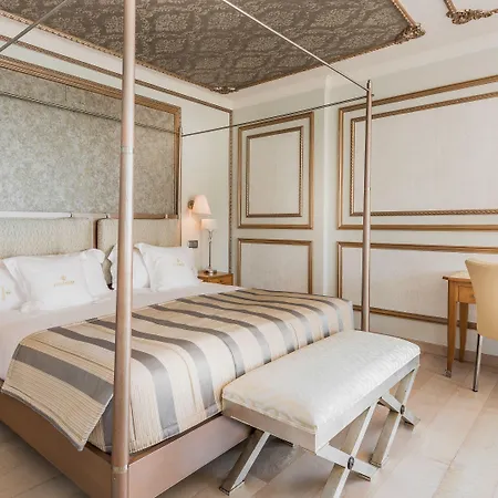 Готель Grand Dunas (adults Only) Естепона