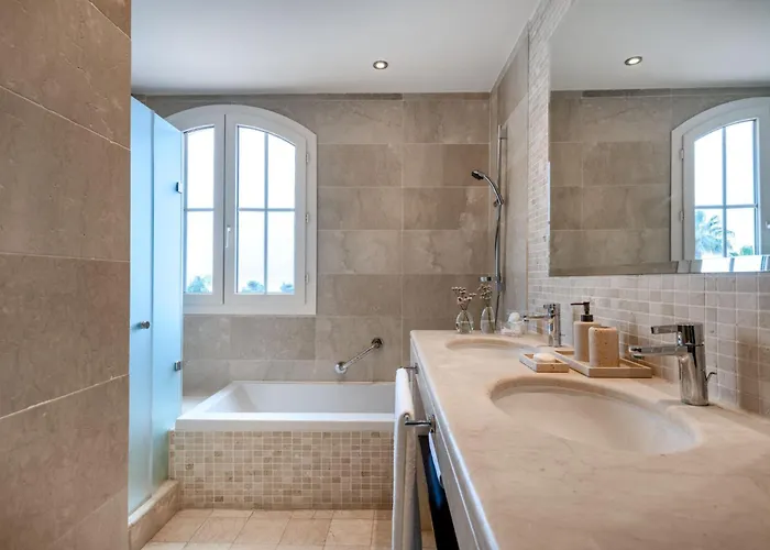 فندق Grand Dunas, Autograph Collection (adults Only) إِستيبونا